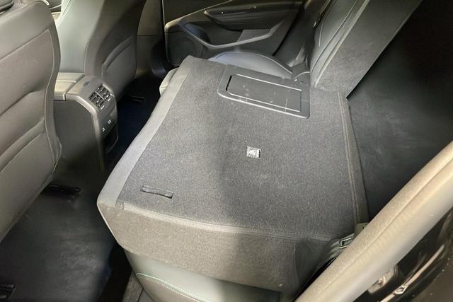 Peugeot 408 Hybrid 145 e-DCS6 Allure 