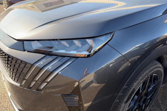Peugeot 5008 HYBRID 145CH E-DCS6 GT 