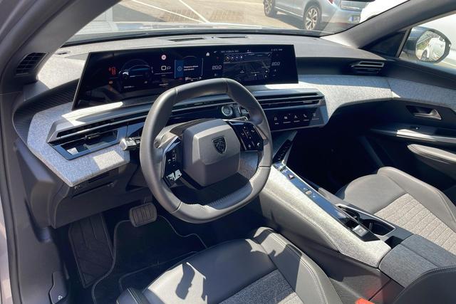 Peugeot 3008 Hybrid 145 e-DCS6 Allure 