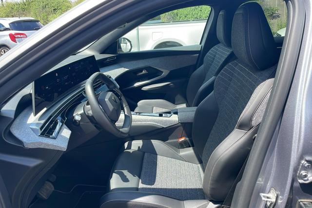 Peugeot 3008 Hybrid 145 e-DCS6 Allure 