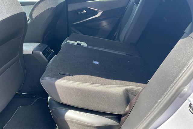 Peugeot 3008 Hybrid 145 e-DCS6 Allure 
