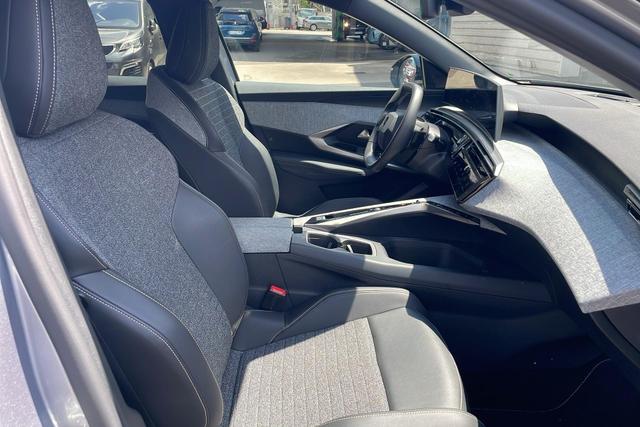Peugeot 3008 Hybrid 145 e-DCS6 Allure 
