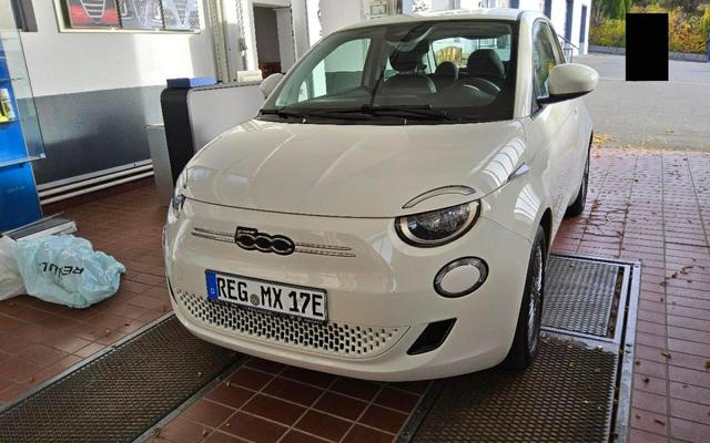 Fiat 500e 3+1 - 42 kWh