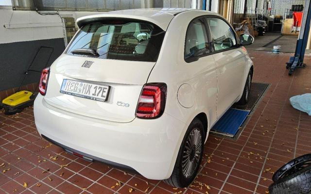 Fiat 500e 3+1 42 kWh 