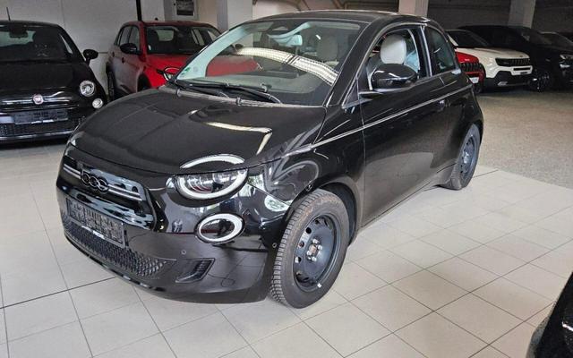 Fiat 500e 3+1 - by Bocelli