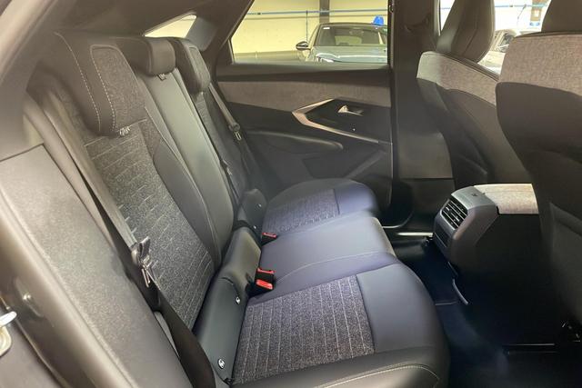 Peugeot 3008 Hybrid 145 e-DCS6 Allure 