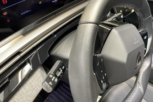 Peugeot 3008 Hybrid 145 e-DCS6 Allure 
