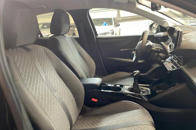 Peugeot 208 100 S&S BVM6 Allure 
