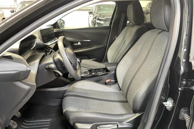 Peugeot 208 100 S&S BVM6 Allure 