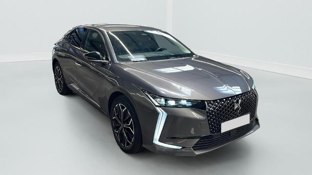 DS Automobiles 4 - Hybride 145 e-DCT6 Etoile - Alcantara