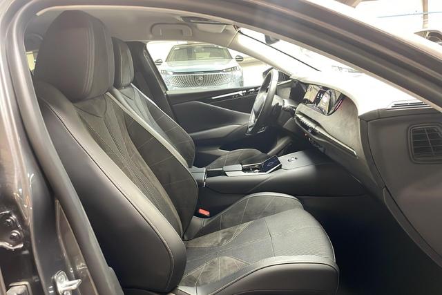 DS Automobiles 4 Hybride 145 e-DCT6 Etoile - Alcantara 