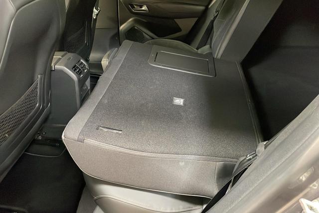 DS Automobiles 4 Hybride 145 e-DCT6 Etoile - Alcantara 