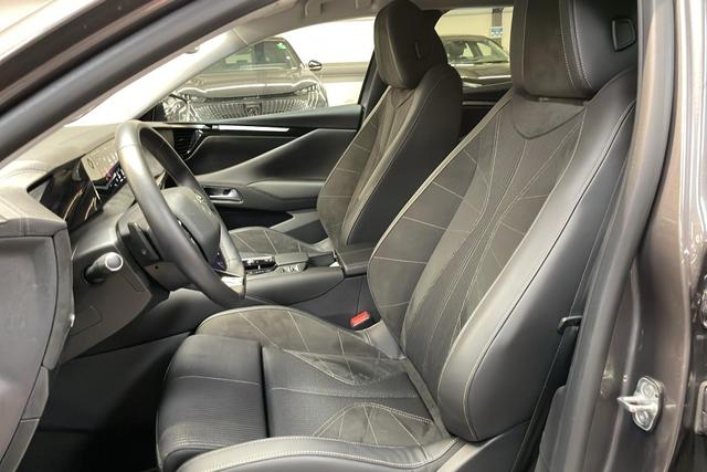 DS Automobiles 4 Hybride 145 e-DCT6 Etoile - Alcantara 