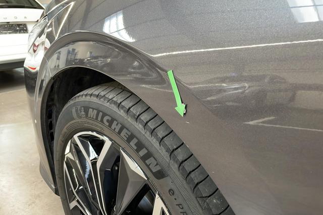 DS Automobiles 4 Hybride 145 e-DCT6 Etoile - Alcantara 