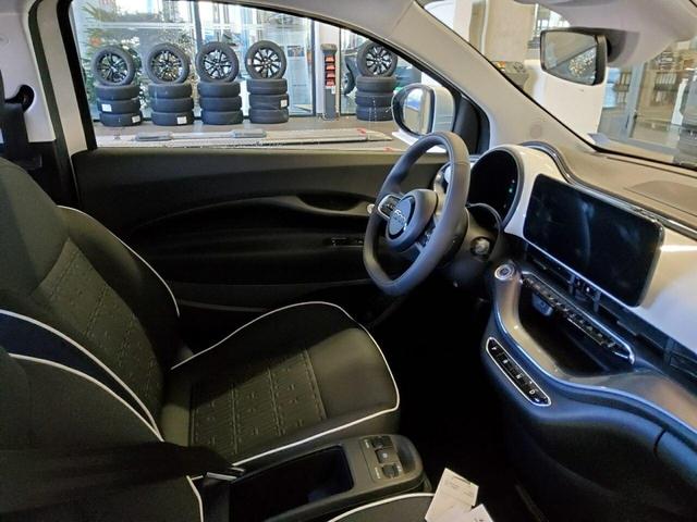 Fiat 500e 3+1 42 kWh 