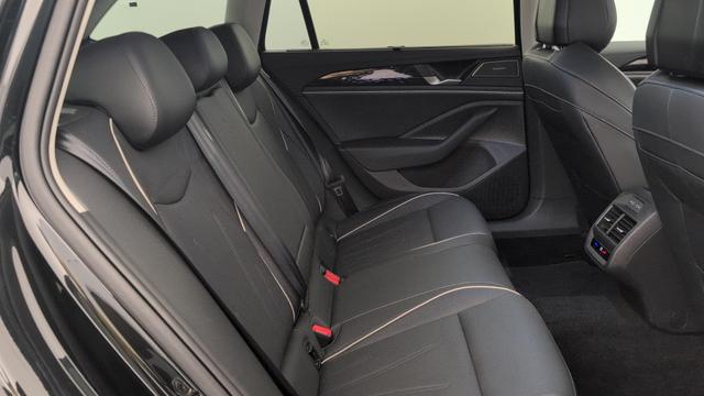 Volkswagen Passat Variant 2.0 TDI EVO SCR 122 DSG7 Life Plus 