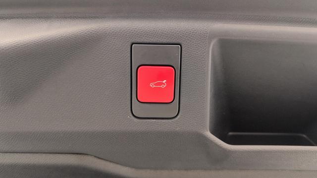Peugeot 5008 HYBRID 145CH E-DCS6 GT 