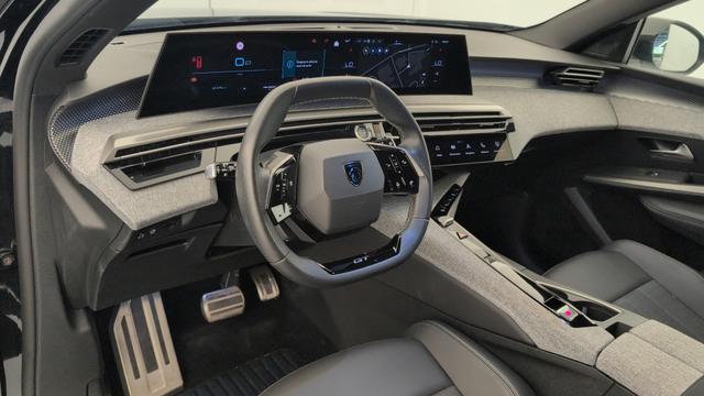 Peugeot 5008 HYBRID 145CH E-DCS6 GT 