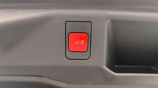 Peugeot 5008 HYBRID 145CH E-DCS6 GT 