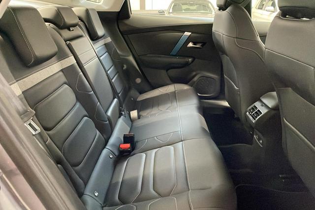 Citro&euml;n C4 X 136 CH AUTOMATIQUE FEEL PACK 