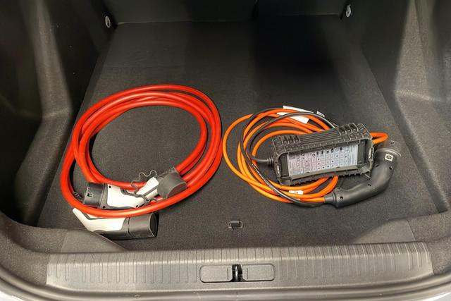Citro&euml;n C4 X 136 CH AUTOMATIQUE FEEL PACK 