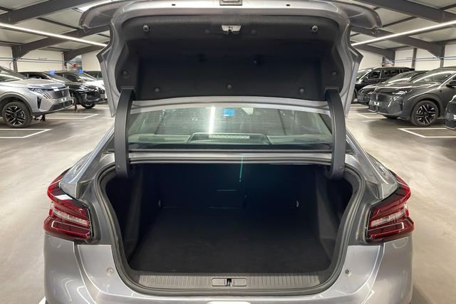 Citro&euml;n C4 X 136 CH AUTOMATIQUE FEEL PACK 