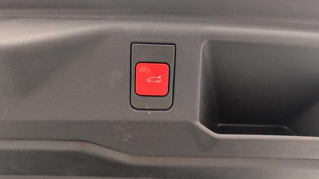 Peugeot 5008 HYBRID 145CH E-DCS6 GT 