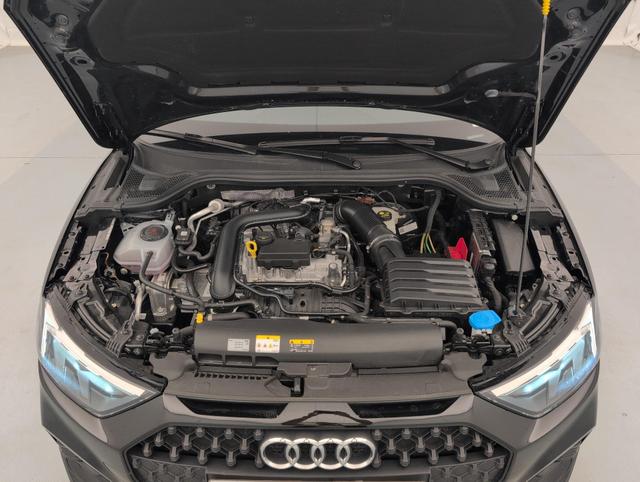 Audi A1 30 TFSI 110 ch S tronic 7 Design Luxe 