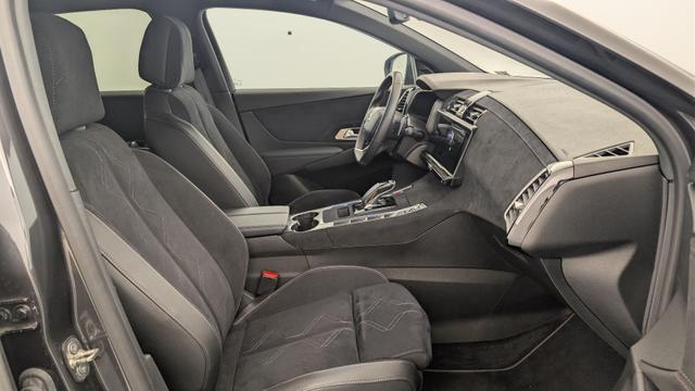 DS Automobiles 7 Hybride Rechargeable E-Tense 300 EAT8 4x4 Performance Line + (Crossback) 
