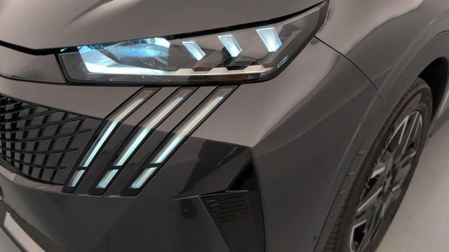 Peugeot 5008 HYBRID 145CH E-DCS6 GT 