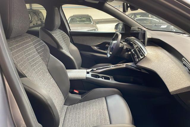 Peugeot 3008 Hybrid 145 e-DCS6 Allure 