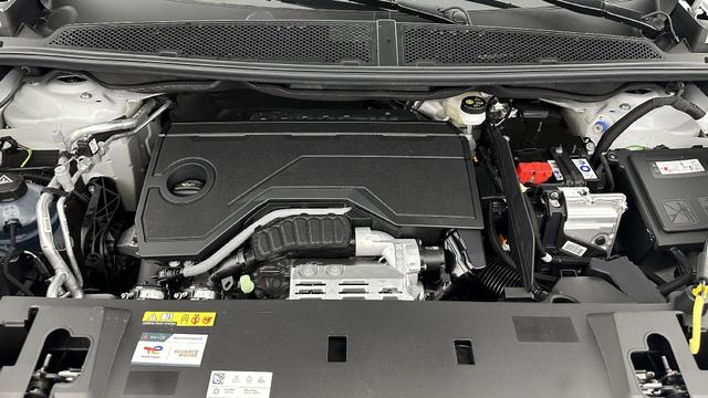 Peugeot 5008 GT 