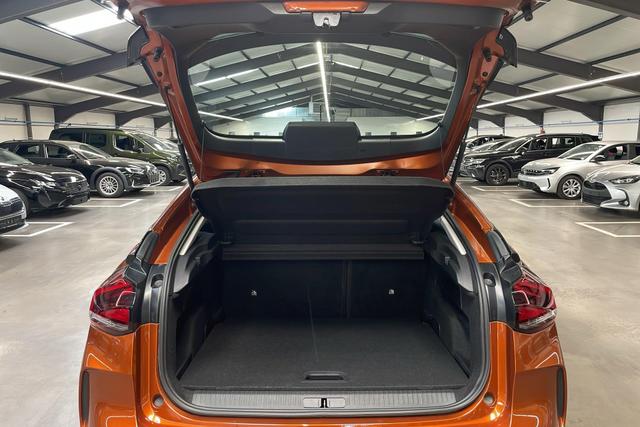Citro&euml;n C4 PureTech 130 S&S BVM6 Feel Pack 