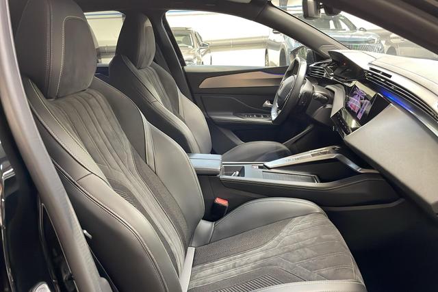 Peugeot 308 SW PHEV 225 e-EAT8 GT 