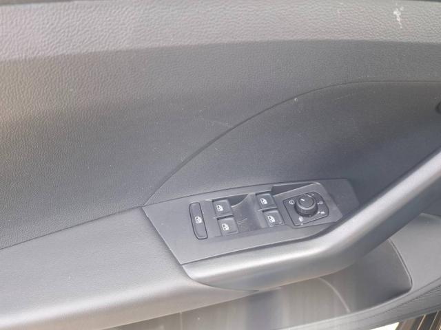 Volkswagen T-Cross Life Plus 