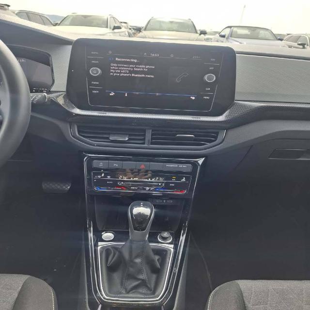Volkswagen T-Cross Life Plus 