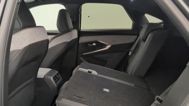 Peugeot 3008 Hybrid 145 e-DCS6 Allure 
