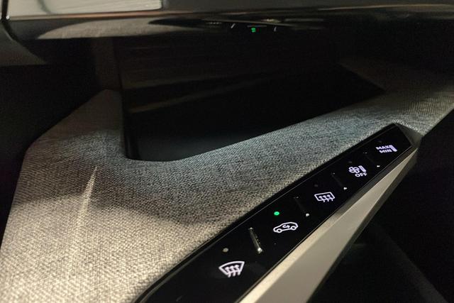 Peugeot 5008 HYBRID 145 CH E-DCS6 ALLURE 