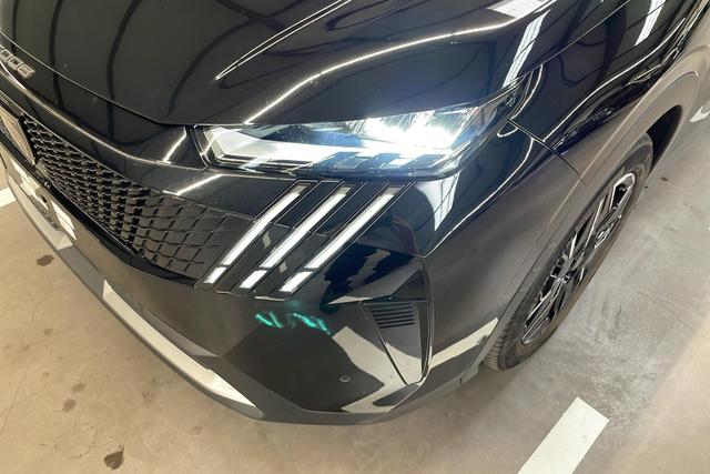 Peugeot 5008 HYBRID 145 CH E-DCS6 ALLURE 