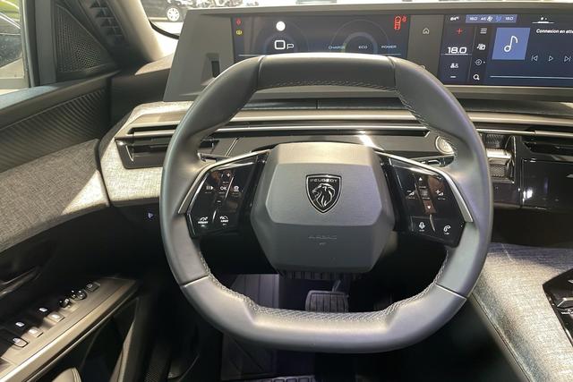 Peugeot 3008 Hybrid 145 e-DCS6 Allure 