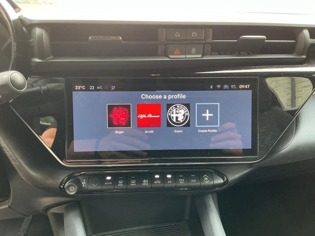 Alfa Romeo Junior 54 kWh *1 phase charging 