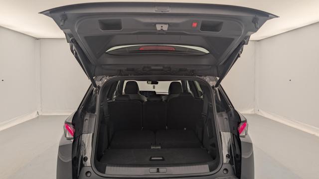 Peugeot 5008 HYBRID 145CH E-DCS6 GT 