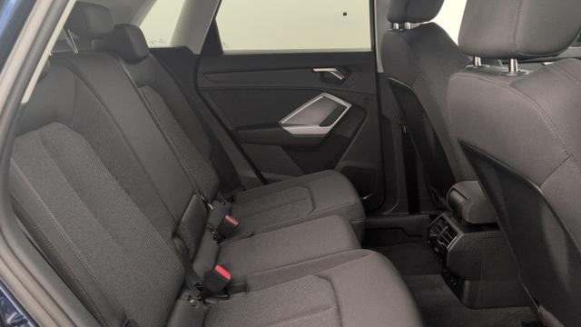 Audi Q3 35 TDI 150 ch S tronic 7 Design 