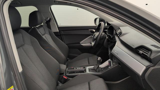 Audi Q3 35 TDI 150 ch S tronic 7 Design 