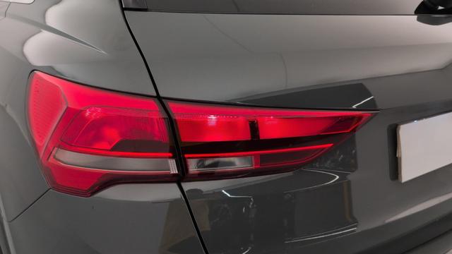 Audi Q3 35 TDI 150 ch S tronic 7 Design 