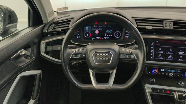 Audi Q3 35 TDI 150 ch S tronic 7 Design 