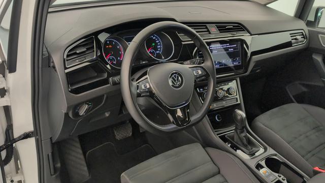 Volkswagen Touran 1.5 TSI EVO 150 DSG7 7pl Carat 