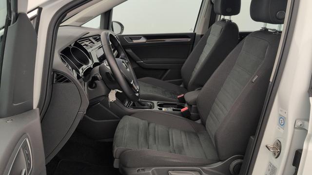 Volkswagen Touran 1.5 TSI EVO 150 DSG7 7pl Carat 