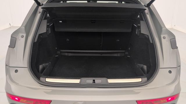 DS Automobiles 7 Hybride Rechargeable E-Tense 225 EAT8 Opera (Crossback) 