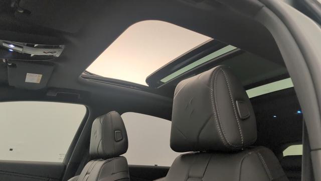 DS Automobiles 7 Hybride Rechargeable E-Tense 225 EAT8 Opera (Crossback) 